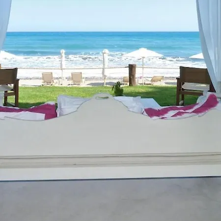 In With Shared Pool Villa